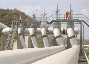 Suudi Arabistan: Doğu-Batı petrol hattı tam kapasiteye ulaştı