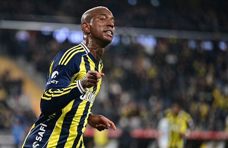Talisca’nın öfkesi dinmiyor: Ne ekersen onu biçersin 1 Talisca’nın penaltılarıyla Fenerbahçe 7 puandan oldu