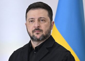 Zelenskiy: Paskalya'da ateşkes, gerçek bir barış hareketinin başlangıcı olabilir 6 Zelenskiy: Paskalya’da ateşkes, gerçek bir barış hareketinin başlangıcı olabilir