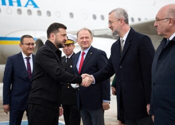 Zelenskiy, kapsamlı görüşmeler yapmak için İstanbul’da