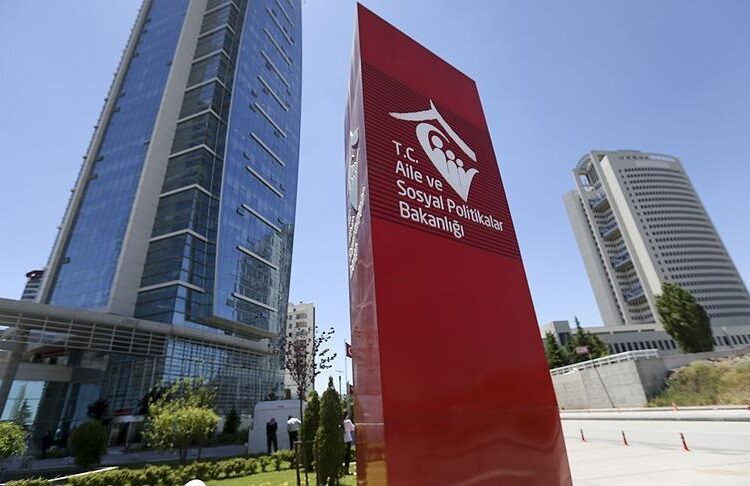 Aile Bakanlığı 60 mülakatsız 680 personel alacak 1 Aile Bakanlığı 60 mülakatsız 680 personel alacak