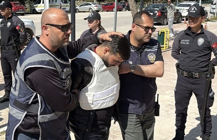 Kübra Yapıcı cinayetinde 2 kişi tutuklandı