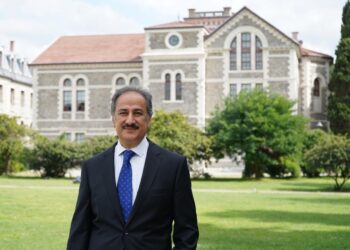 Boğaziçi Rektörü İnci önce istifa etti, sonra vazgeçti