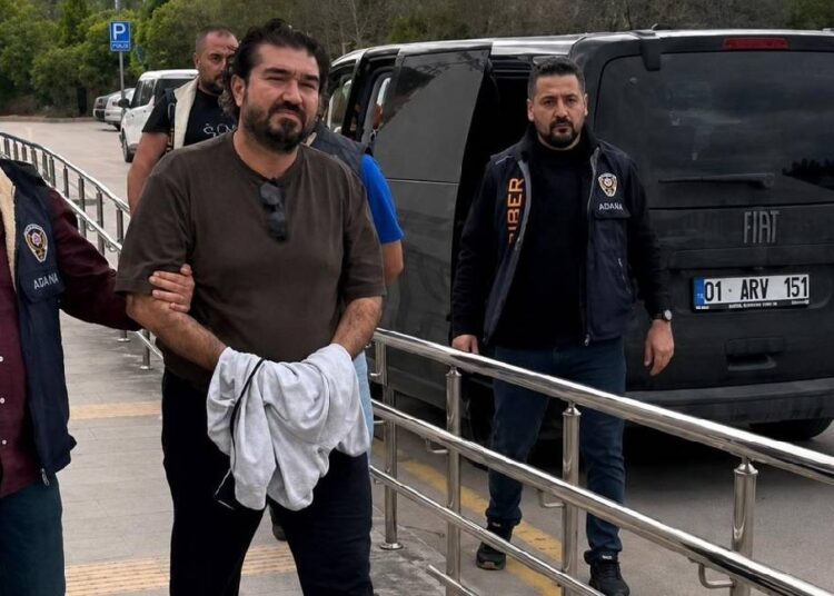 Kelepçeli halde Adana’ya getirilen Kütahyalı: Yanlış anlaşılma var
