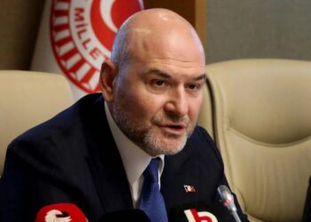 Süleyman Soylu siyaseti bırakacağını açıkladı