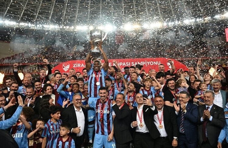 Ertuğrul Doğan, gelecek sezon için daha iyi bir Trabzonspor sözü verdi 1 Ertuğrul Doğan, gelecek sezon için daha iyi bir Trabzonspor sözü verdi