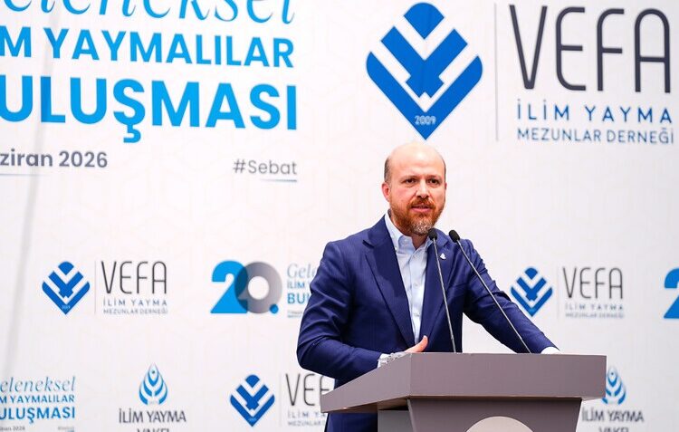 Bilal Erdoğan: Vefa yurdunda evli doktora öğrencilerimiz için 8 dairemiz olacak 1 Bilal Erdoğan: Vefa yurdunda evli doktora öğrencilerimiz için 8 dairemiz olacak