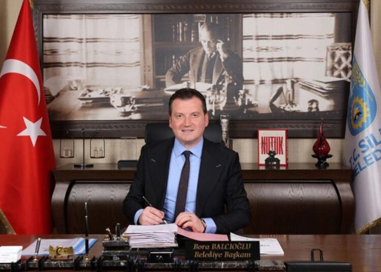 CHP'li Silivri Belediye Başkanı Bora Balcıoğu dahil 18 kişiye gözaltı 1 CHP’li Silivri Belediye Başkanı Bora Balcıoğu dahil 18 kişiye gözaltı