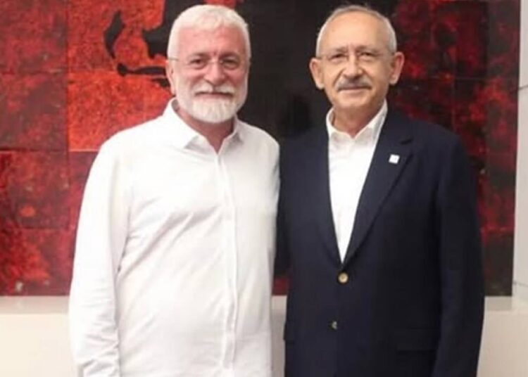 Onur Akın Kılıçdaroğlu'na yaptığı şarkılarının kullanılmasını yasakladı 1 Onur Akın Kılıçdaroğlu’na yaptığı şarkılarının kullanılmasını yasakladı