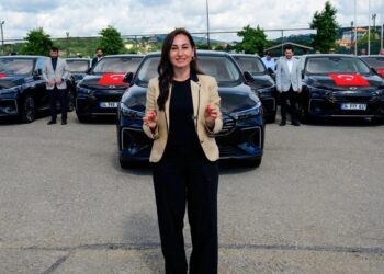 CHP’den AK Parti’ye geçen Beykoz Belediye Başkanı 35 TOGG satın aldı
