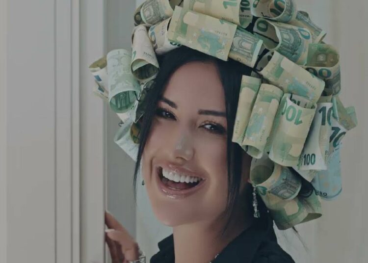 Dilan Polat sosyal medyaya geri döndü 1 Dilan Polat sosyal medyaya geri döndü