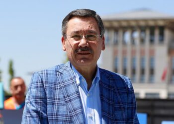 YENİ Parti, Melih Gökçek’in bağışını iade etti