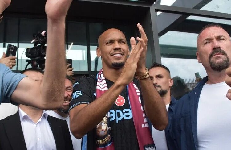 Trabzonspor, Brezilyalı futbolcu Fabinho'yu renklerine bağladı 1 Trabzonspor, Brezilyalı futbolcu Fabinho’yu renklerine bağladı
