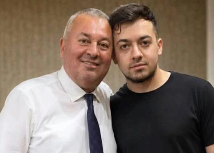 Cemal Enginyurt'un oğlu adli kontrolle serbest bırakıldı 1 Cemal Enginyurt’un oğlu adli kontrolle serbest bırakıldı