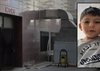 Otomobilde mahsur kalan 4 yaşındaki çocuk kurtarılamadı