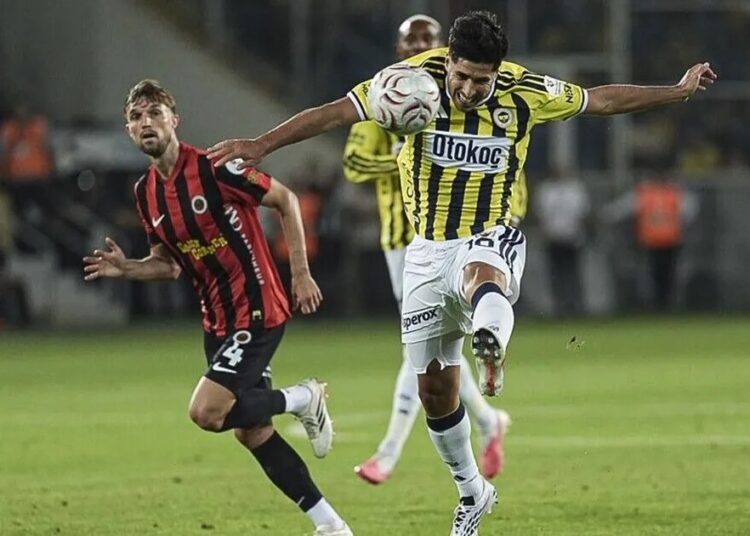 Fenerbahçe, Süper Lig’e yenilgiyle başladı
