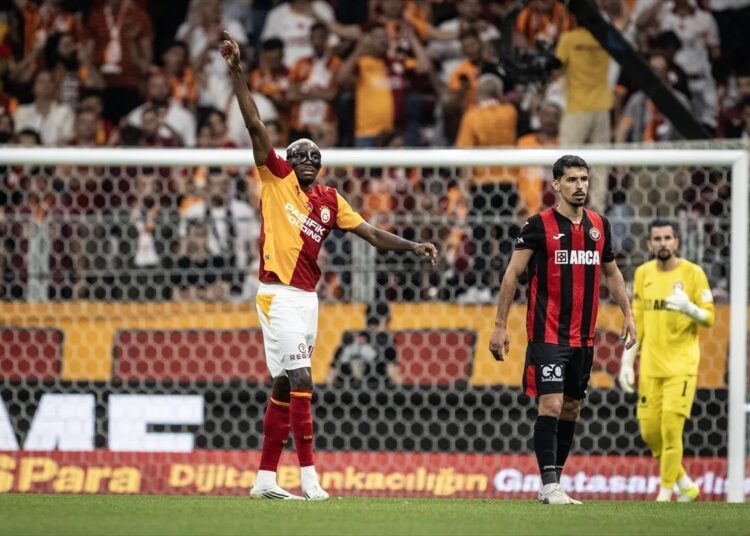 Galatasaray, sezonun açılış maçında 1 puanı son anda kurtardı 1 Galatasaray, sezonun açılış maçında 1 puanı son anda kurtardı