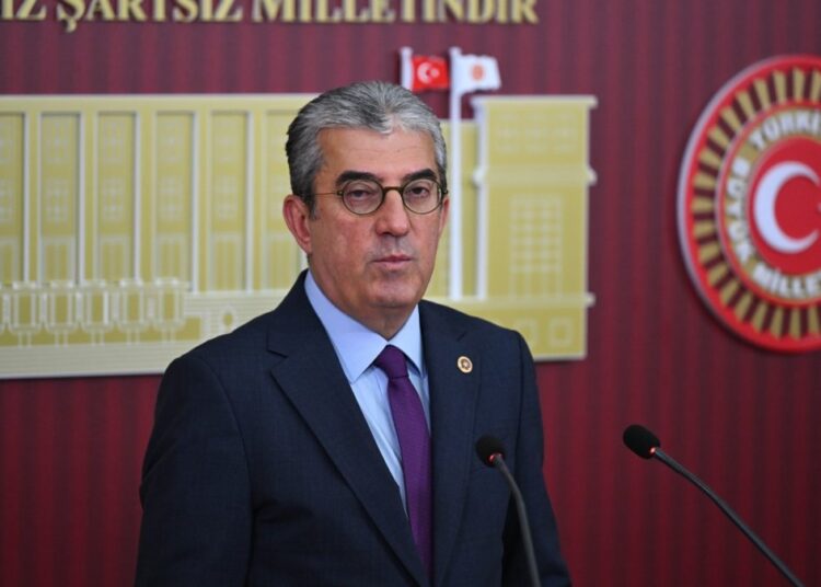 Günaydın’dan asgari ücret iddiası: Bölgesel asgari ücret açıklamaya hazırlanıyorlar 1 Günaydın’dan asgari ücret iddiası: Bölgesel asgari ücret açıklamaya hazırlanıyorlar