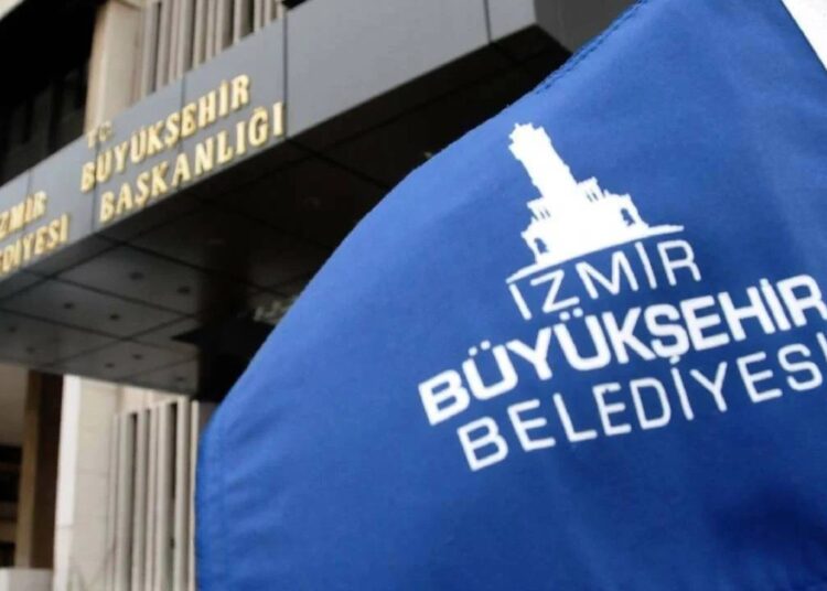 İzmir Büyükşehir Belediyesi'ne yeni operasyon 1 İzmir Büyükşehir Belediyesi’ne yeni operasyon