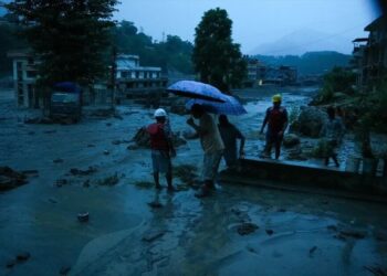 Nepal’deki selde hayatını kaybedenlerin sayısı 157’ye yükseldi