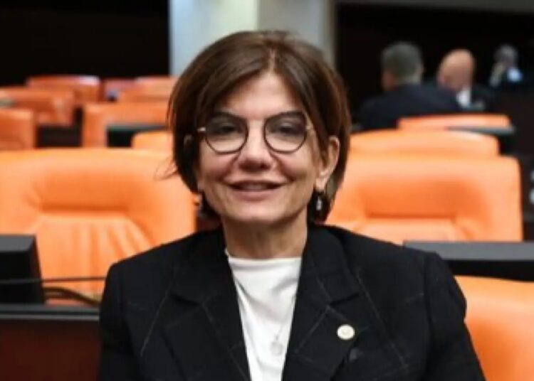 AK Parti’li vekilden Öcalan’a teşekkür: “Allah razı olsun” 1 AK Parti’li vekilden Öcalan’a teşekkür: “Allah razı olsun”