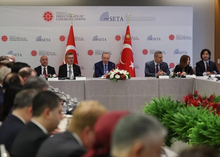 Cumhurbaşkanı Erdoğan, ABD’li düşünce kuruluşu temsilcileriyle bir araya geldi