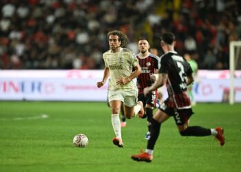 Gaziantep FK ile Fenerbahçe berabere kaldı