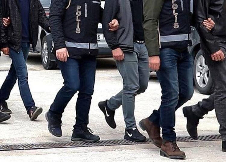 FETÖ’nün “izdivaç” yapılanmasına 8 ilde operasyon 1 FETÖ’nün “izdivaç” yapılanmasına 8 ilde operasyon