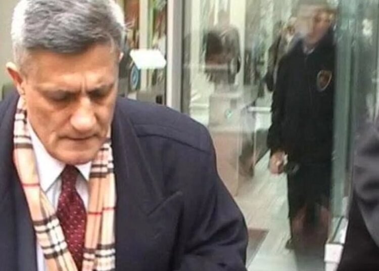 Kaşif Kozinoğlu soruşturmasında 11 gözaltı 1 Kaşif Kozinoğlu soruşturmasında 11 gözaltı