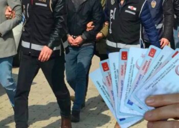 Usulsüz vatandaşlık soruşturmasında ikinci dalga: 72 gözaltı, 30 şirkete kayyum 3 Usulsüz vatandaşlık soruşturmasında ikinci dalga: 72 gözaltı, 30 şirkete kayyum