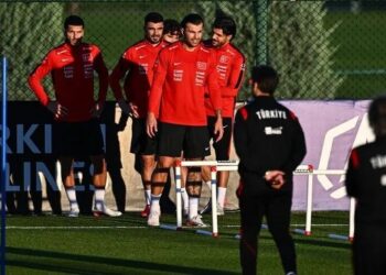 A Milli Futbol Takımı, Fransa maçının hazırlıklarına başladı