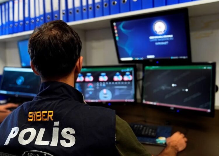 İstanbul'da yapay zeka destekli "Avcı"yla siber suçlulara göz açtırılmıyor 1 İstanbul’da yapay zeka destekli “Avcı”yla siber suçlulara göz açtırılmıyor