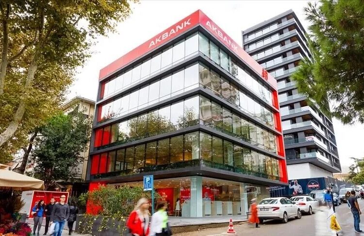 Akbank’a 1,7 milyar liralık rekor ceza!