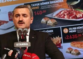 3 bin TL'ye tavuk döner satan firma AK Parti milletvekili Şenocak'ın çıktı 4 3 bin TL’ye tavuk döner satan firma AK Parti milletvekili Şenocak’ın çıktı
