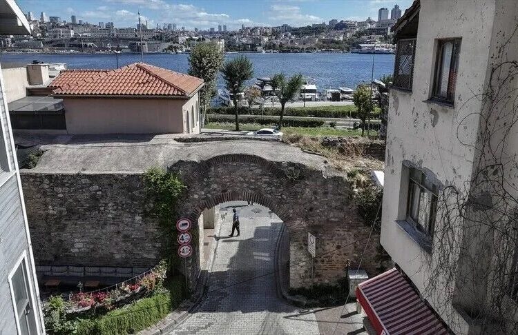 İstanbul'da 1800 yıldır hayata açılan Cibalikapı 1 İstanbul’da 1800 yıldır hayata açılan Cibalikapı
