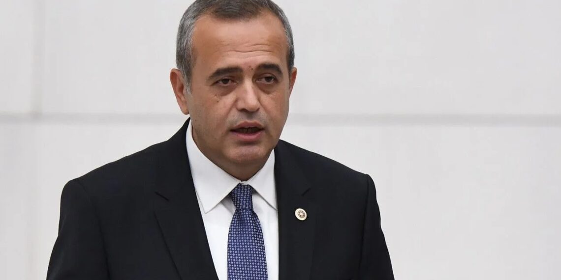 DEVA Partili Ertuğrul Kaya istifa etti: Yeni Yol’un Meclis grubu düştü