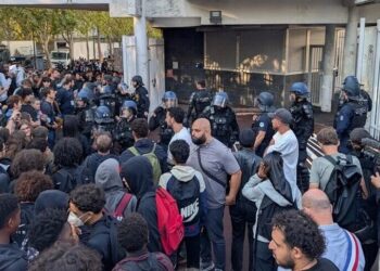 Suna Yaman yazdı I Fransa’da liseli protestoları büyüyor: Eğitim krizinin ötesine geçen gerilim