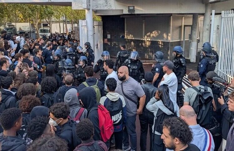 Suna Yaman yazdı I Fransa’da liseli protestoları büyüyor: Eğitim krizinin ötesine geçen gerilim