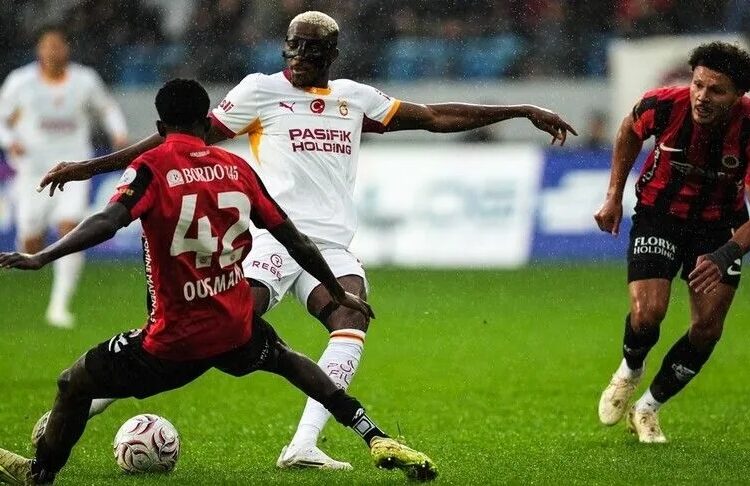 Galatasaray, Gençlerbirliği deplasmanından lider döndü
