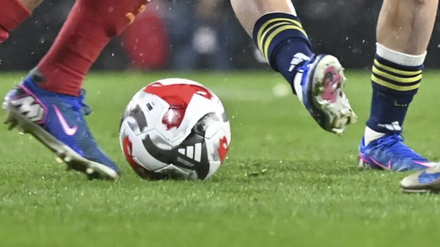 Anasayfa 74 Galatasaray-Fenerbahçe rekabetinde 407. randevu