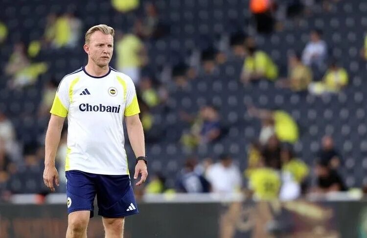 Yeni teknik direktör belirlenene kadar Fenerbahçe Dirk Kuyt'a emanet 1 Yeni teknik direktör belirlenene kadar Fenerbahçe Dirk Kuyt’a emanet