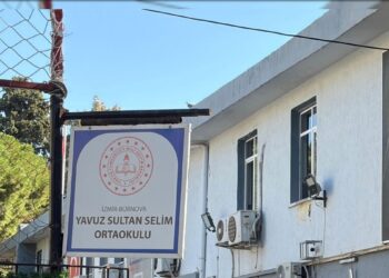Kadın velileri taciz eden öğretmen açığa alındı 7 Kadın velileri taciz eden öğretmen açığa alındı